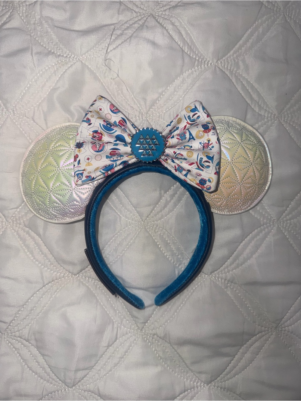 Loungefly Minnie ears